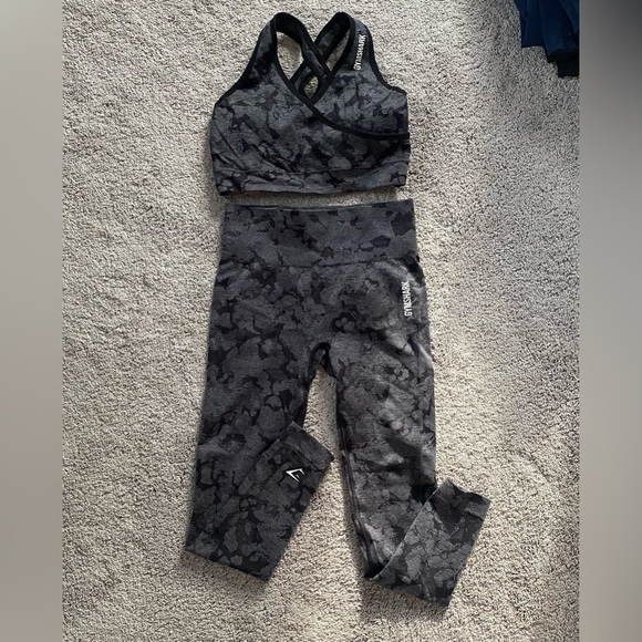 Gymshark Adapt Camo Seamless Leggings and Bra - Picture 4 of 8